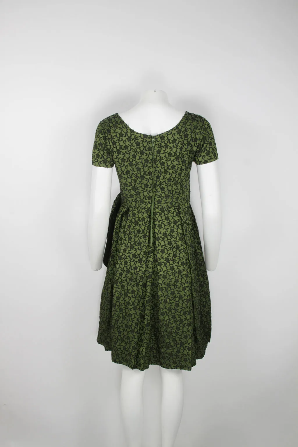 50s Green and black floral pattern dress with diamante buckle - S/M