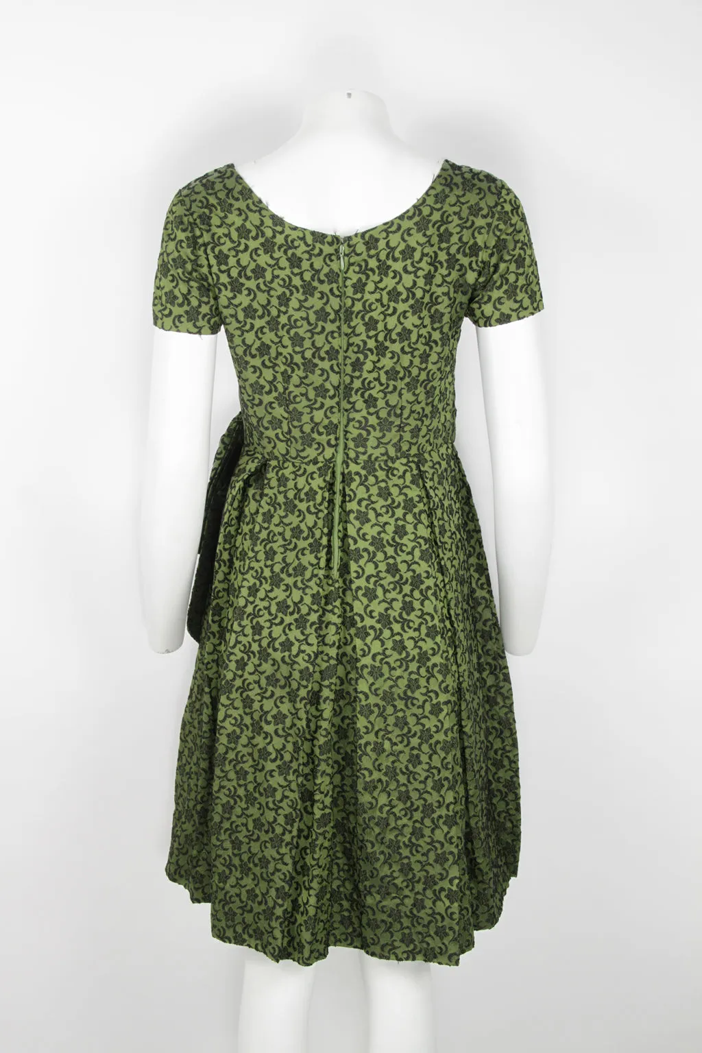 50s Green and black floral pattern dress with diamante buckle - S/M