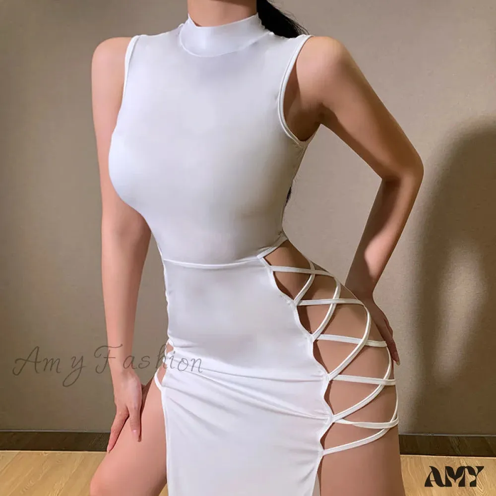 Amy Fashion - Lady Sleeveless Mock Side High Slit Cutout Dresses