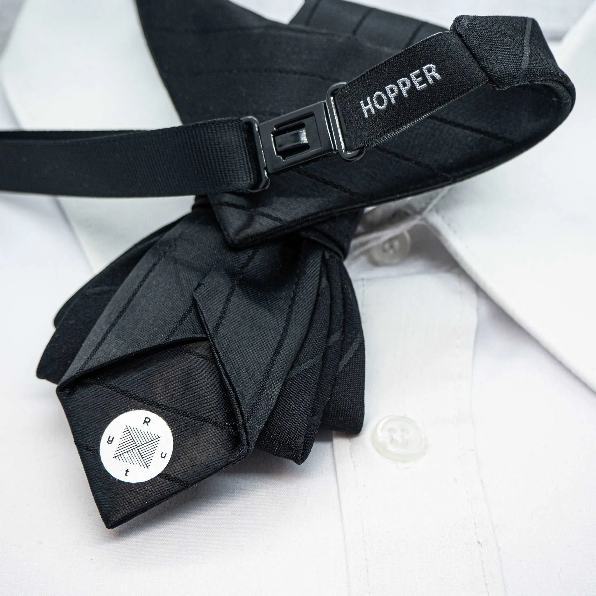 BOW TIE "BLACK LINE"