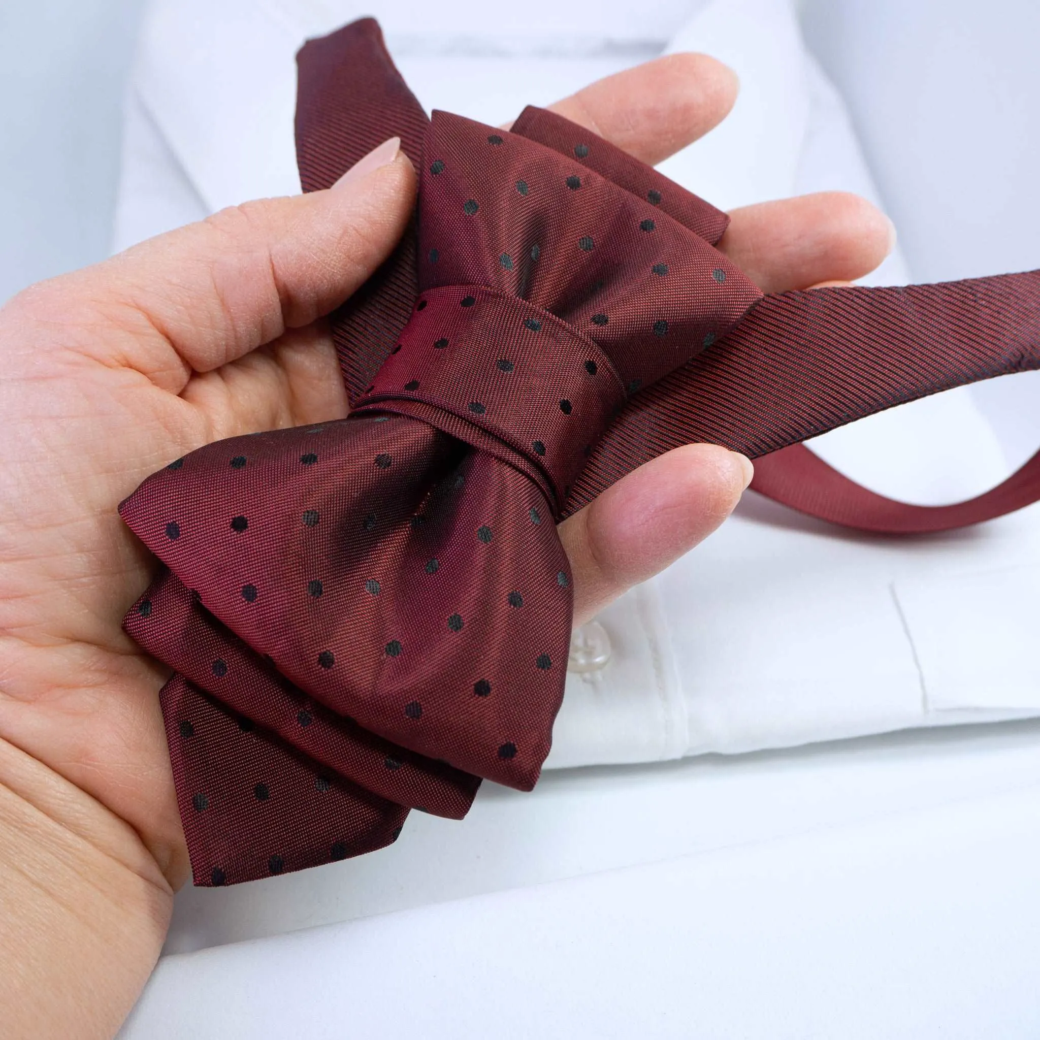 BOW TIE "CHESTNUT ACCENT"