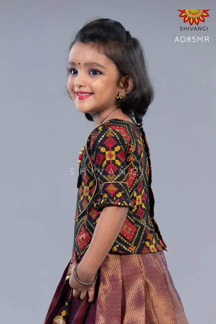 Girls Black Traditional Border Pattu Pavadai