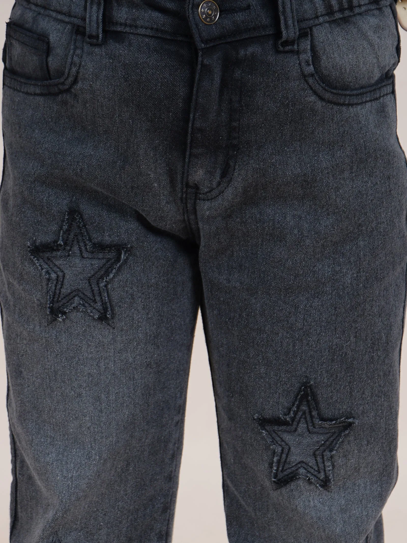 Girls Full Length Frayed Star Patch Washed Denim Jeans With Elasticated Waistband