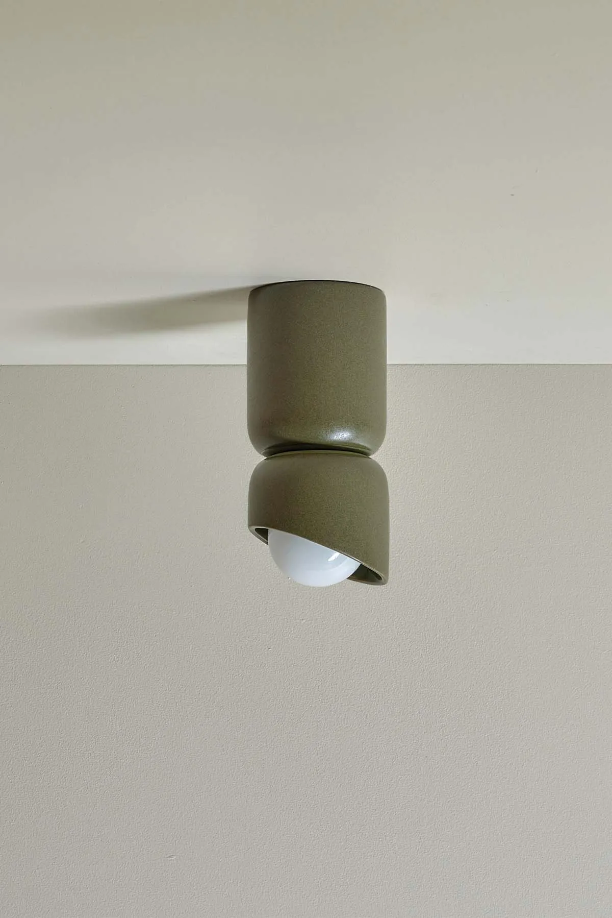 Terra 1.5 Ceiling Light, Flush Mount