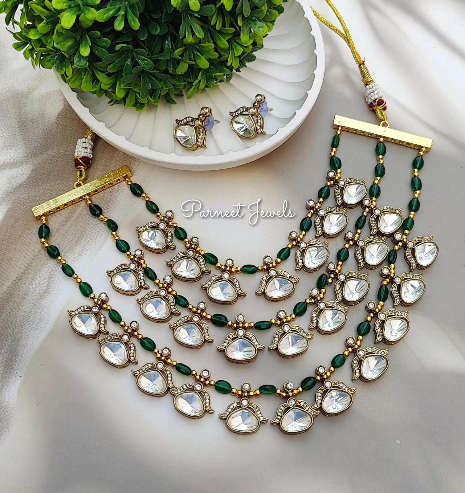 Vismaya Uncut Kundan Layered Set (Green)