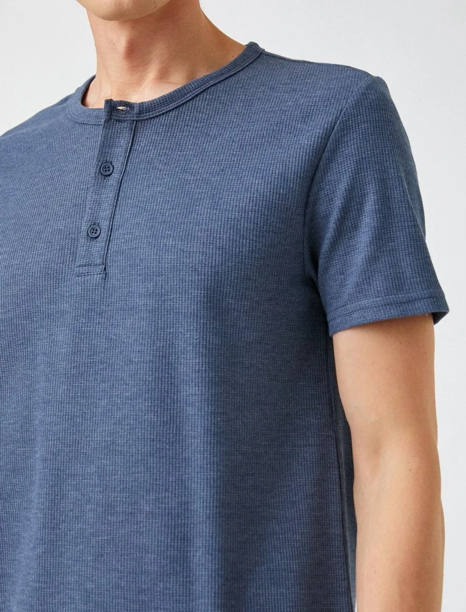 Waffle Henley SS T-shirt in Indigo