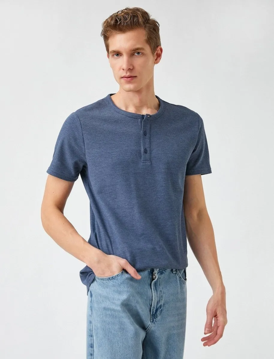 Waffle Henley SS T-shirt in Indigo